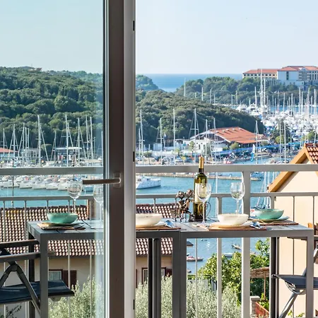 Mediterranean Chill And Grill With View プーラ
