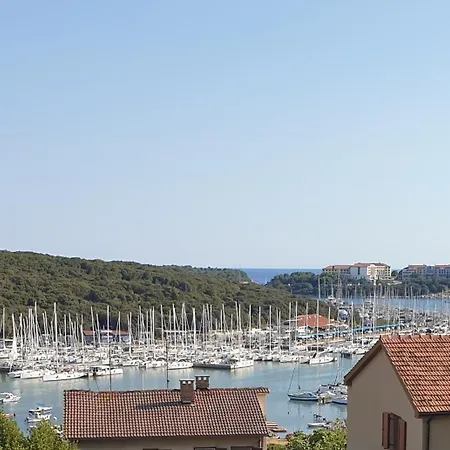 Mediterranean Chill And Grill With View * プーラ