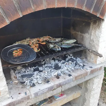 アパート Mediterranean Chill And Grill With View プーラ